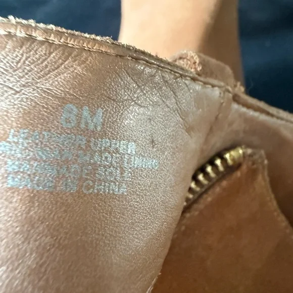 Gianni Bini Tylar Shoes, Women’s size 8 Tan Suede Booties, Side Zip, Block Heel - Picture 11 of 11